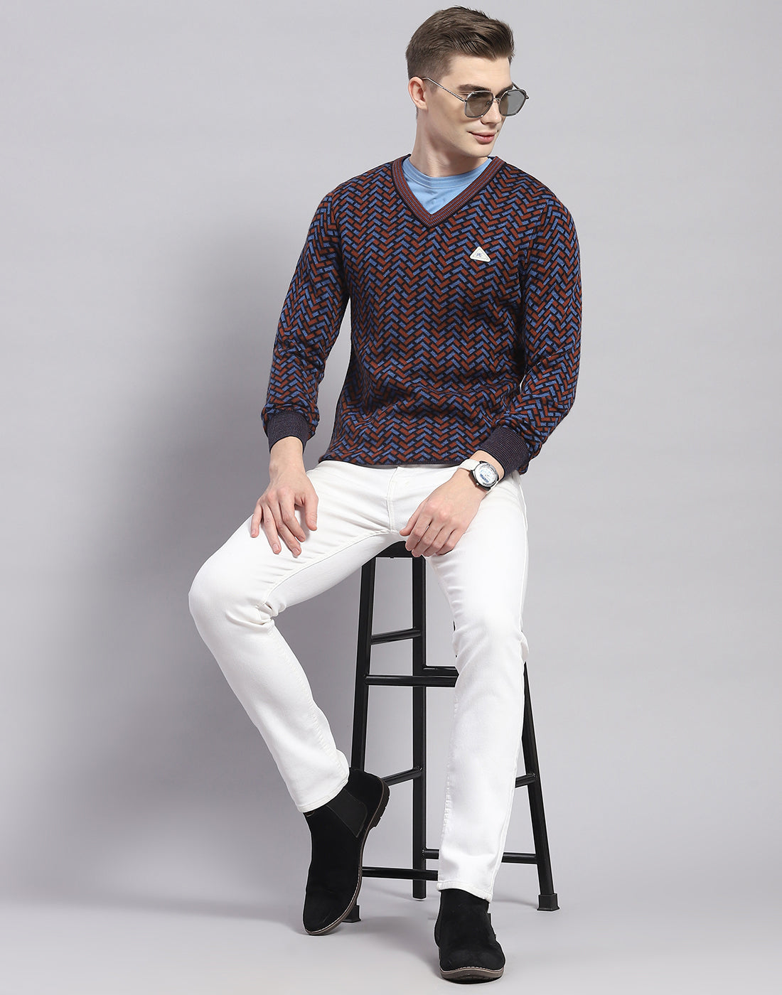 Men Brown Self Design V Neck Full Sleeve Pullover