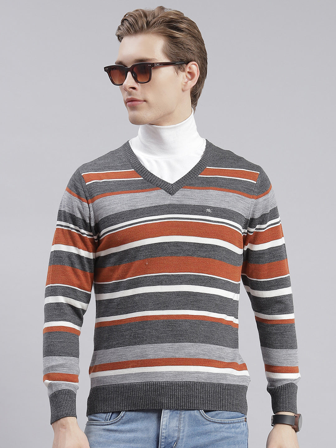 Men Grey Stripe V Neck Full Sleeve Sweaters/Pullovers