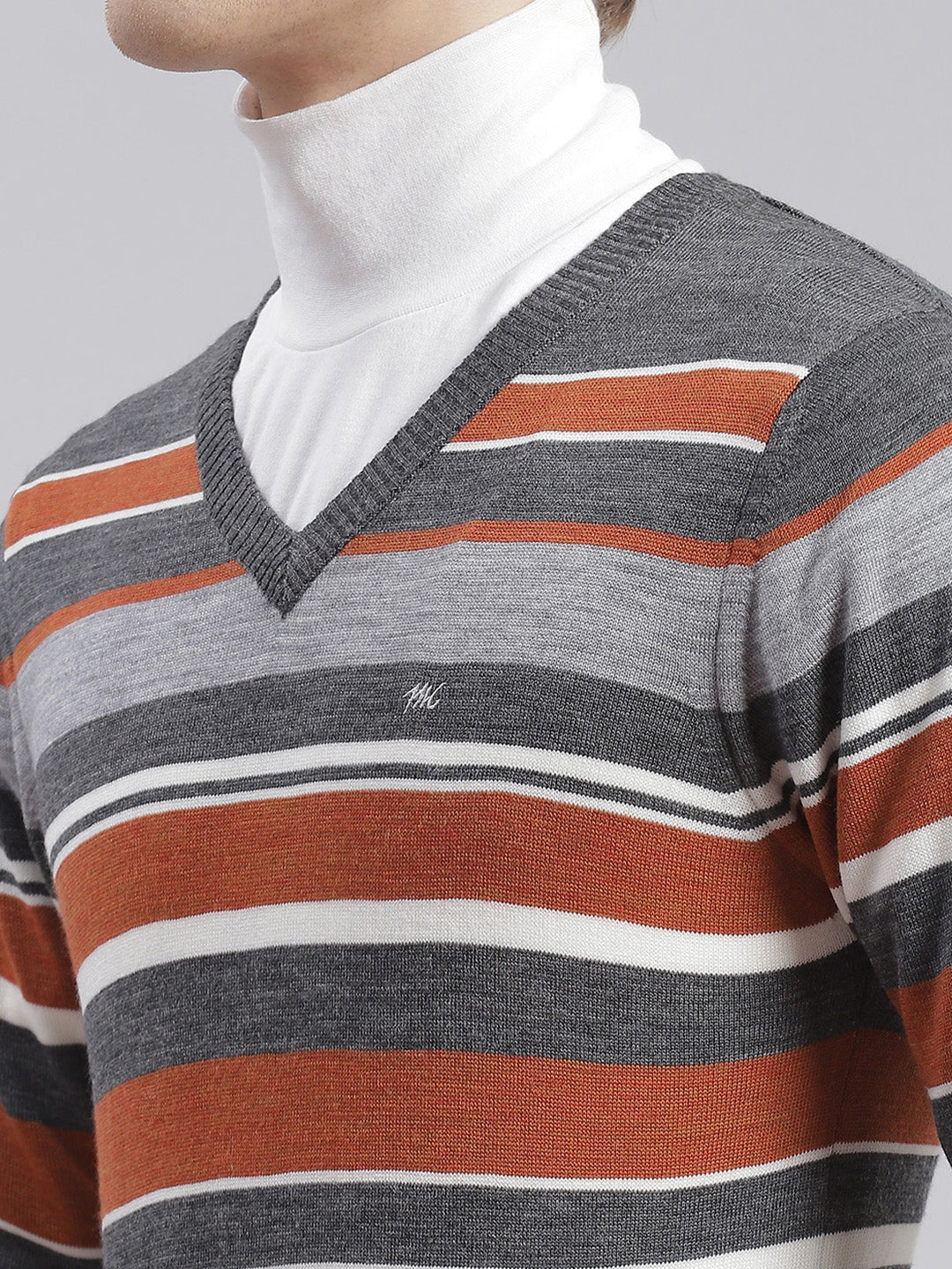 Men Grey Stripe V Neck Full Sleeve Sweaters/Pullovers