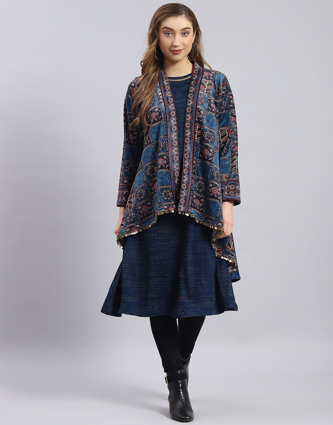 Women Blue Self Design Round Neck Full Sleeve Kurtis Set