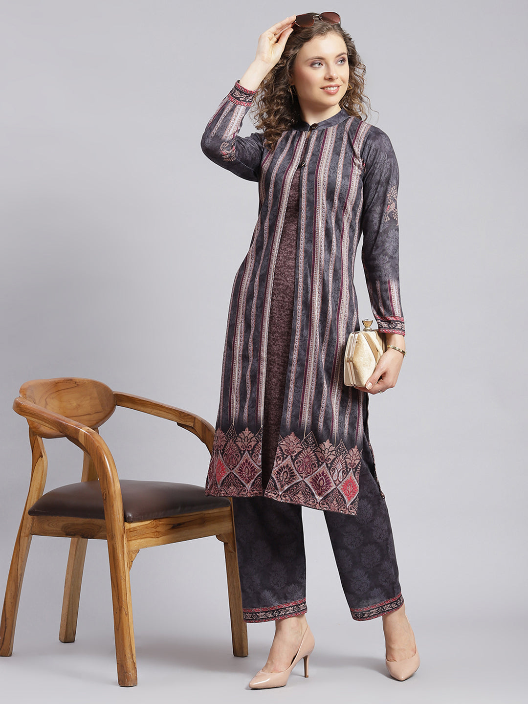 Women Grey Self Design Wool blend Kurti Set
