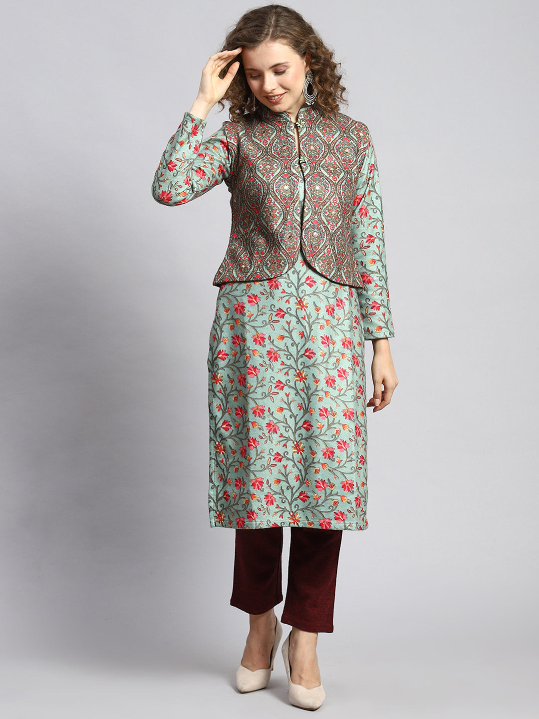 Women Green Self Kurti+Jacket