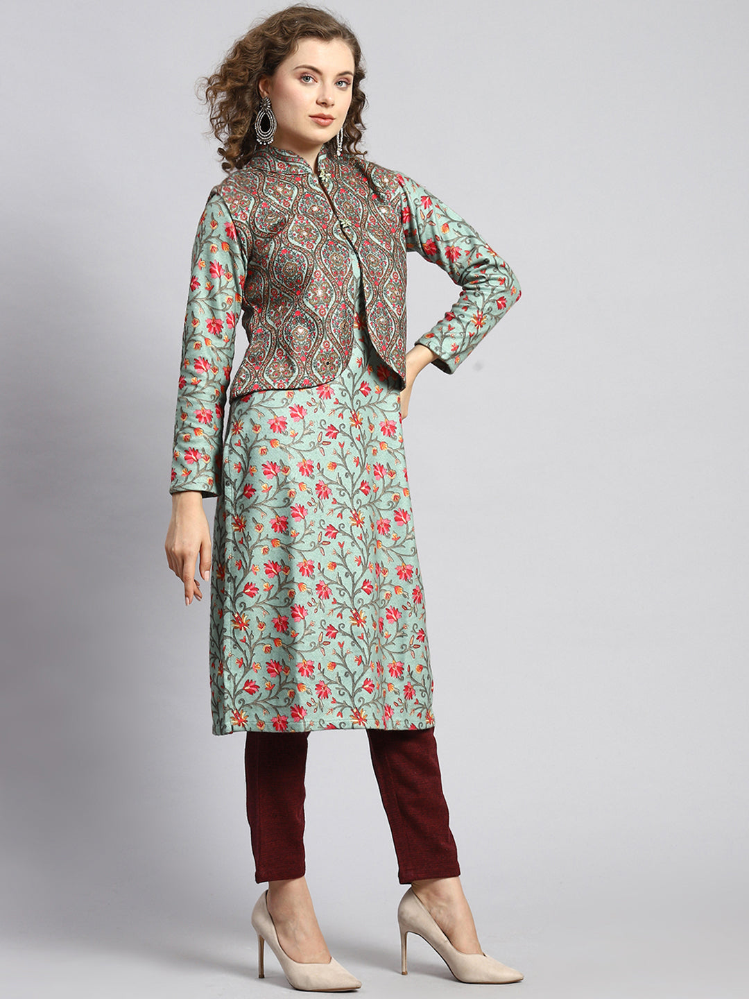 Women Green Self Kurti+Jacket