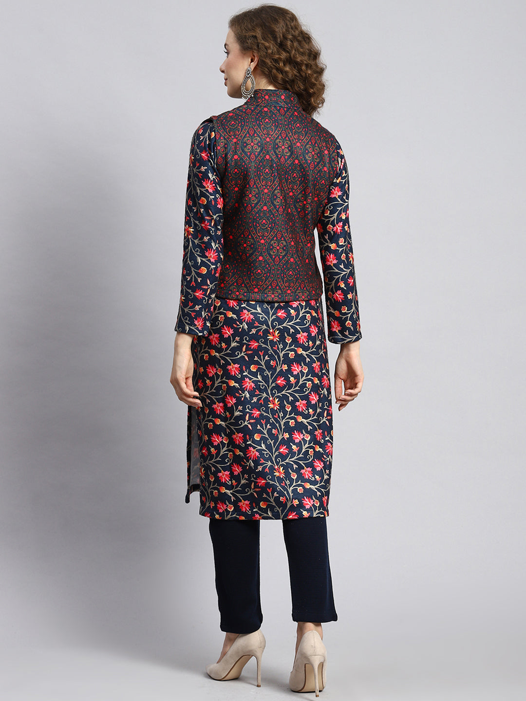 Women Navy Blue Self Kurti+Jacket