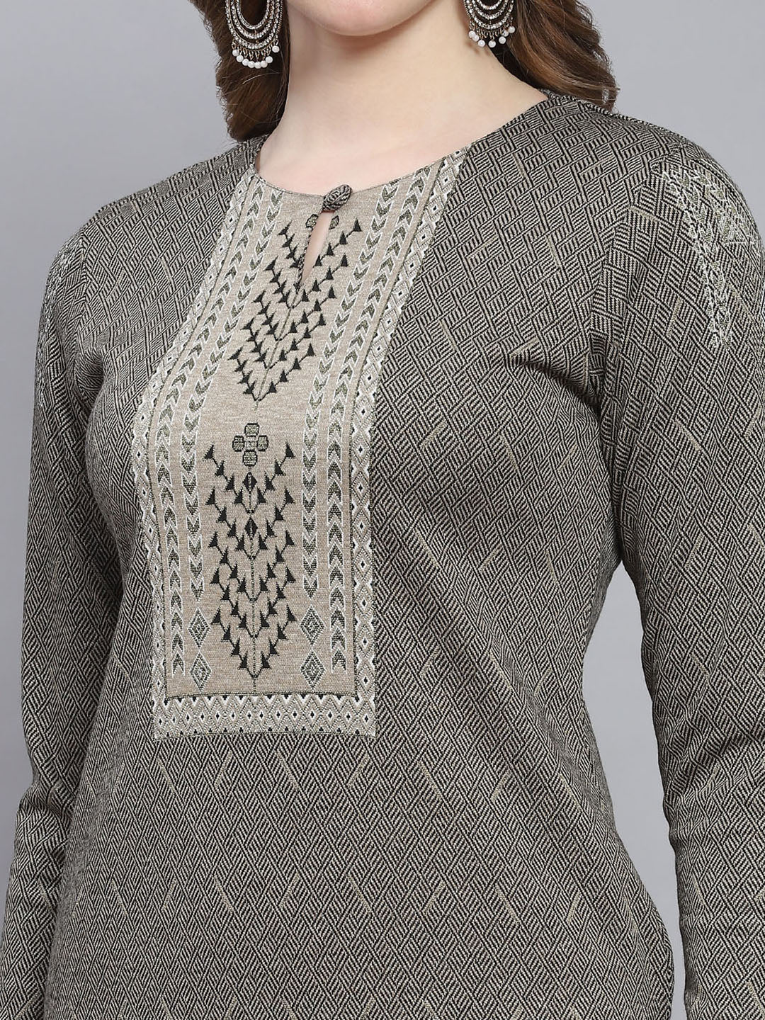 Women Grey Self Design Round Neck Full Sleeve Kurtis