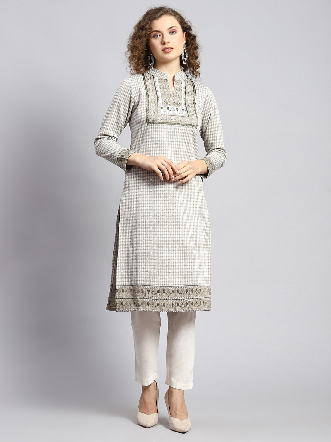 Women Off White Self Kurti