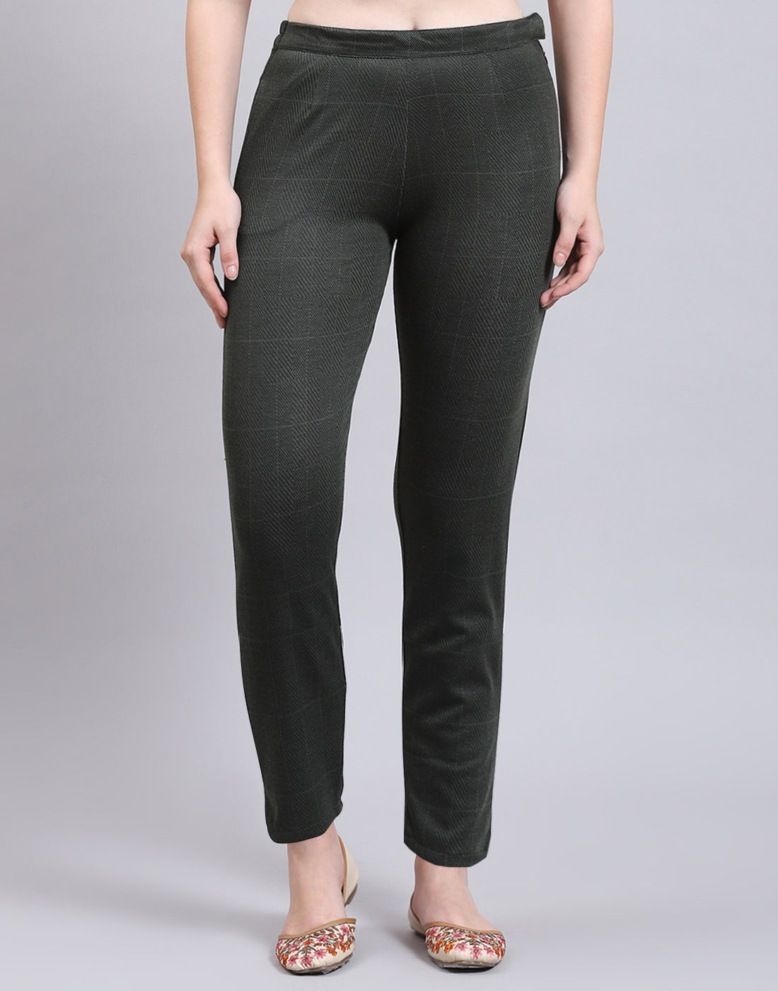 Women Olive Printed Collar Full Sleeve Kurtis Set