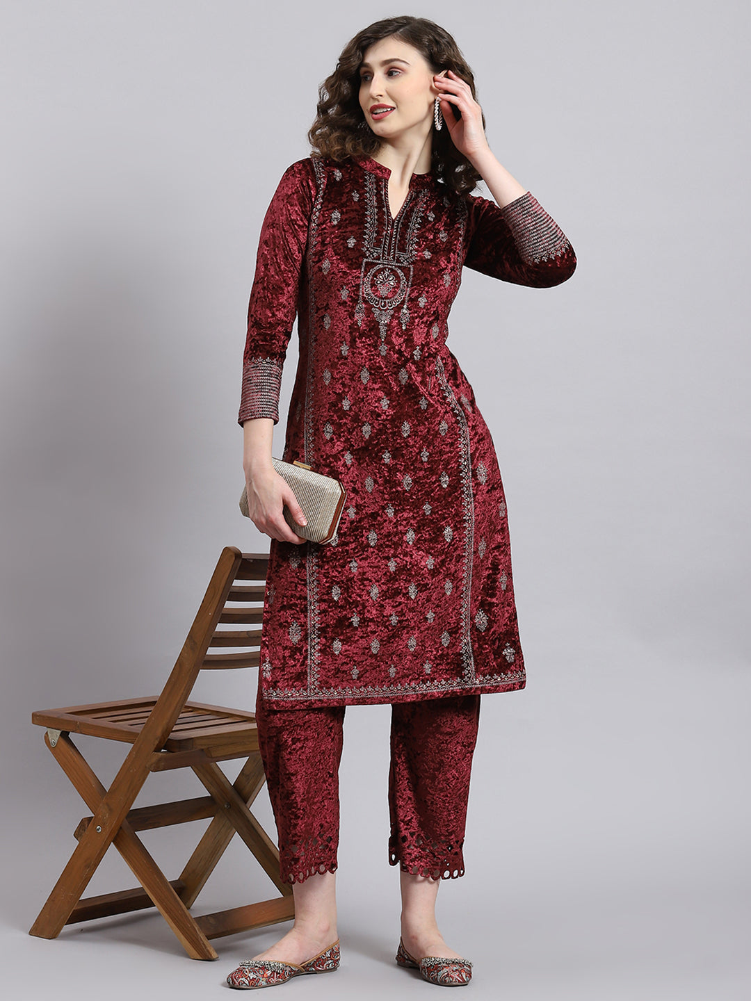 Women Maroon Solid Mandarin Collar Full Sleeve Kurtis Set