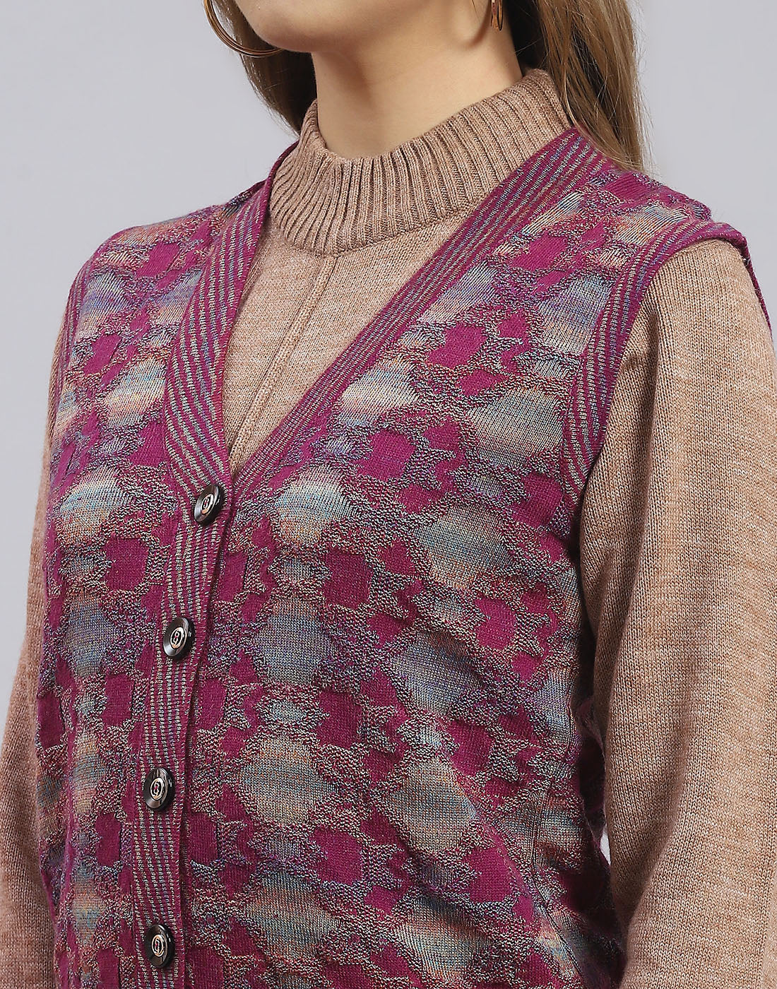 Women Pink Self Design V Neck Sleeveless Sweater