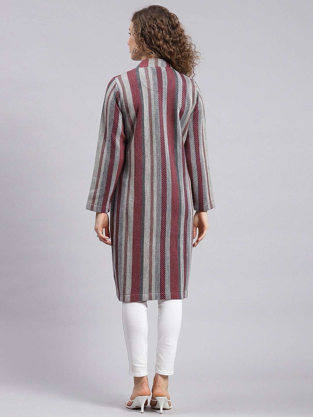 Women Multicolor Self Design Wool blend Knitted Coat