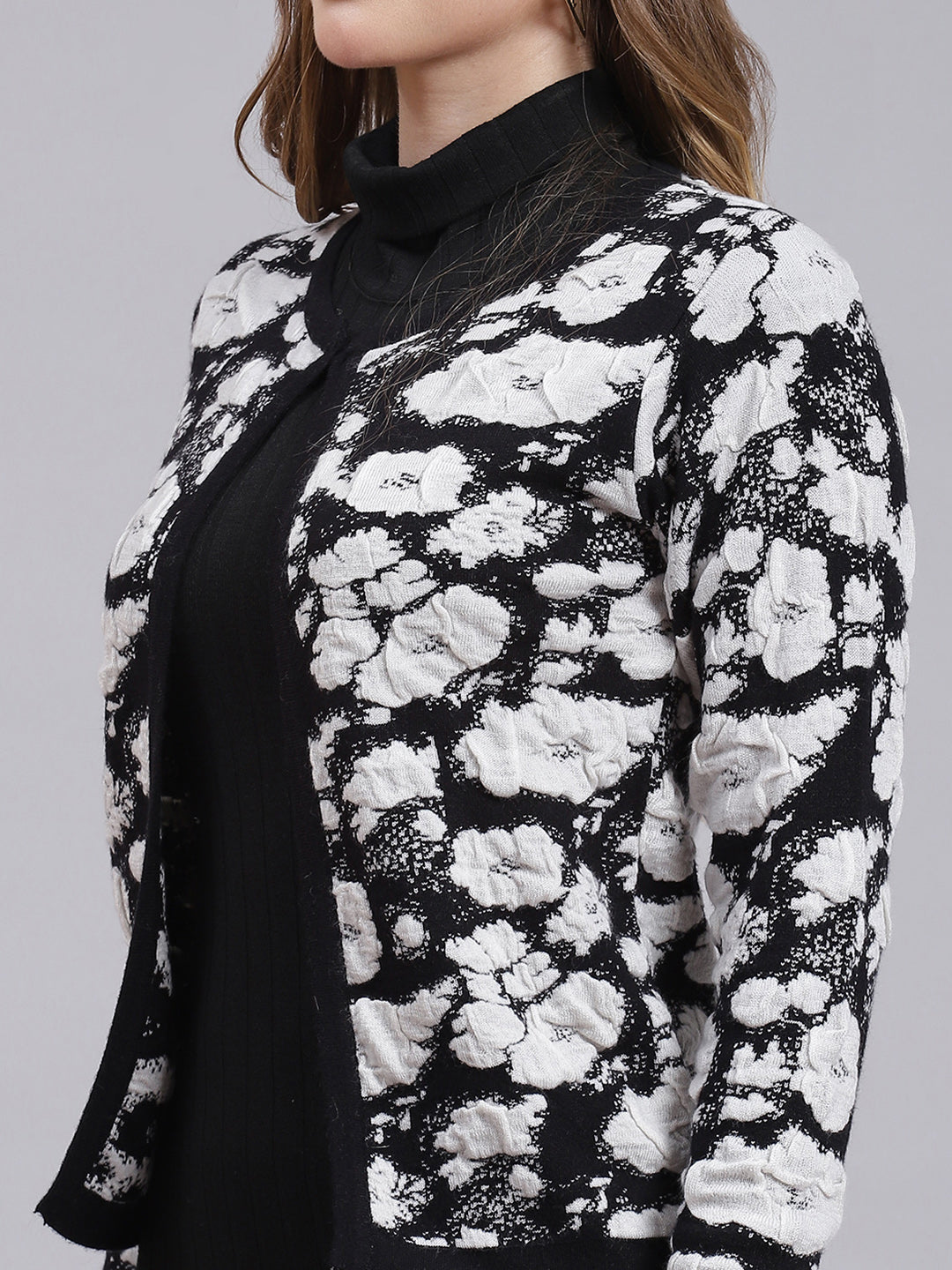 Women Black Jaquard Wool blend Cardigan