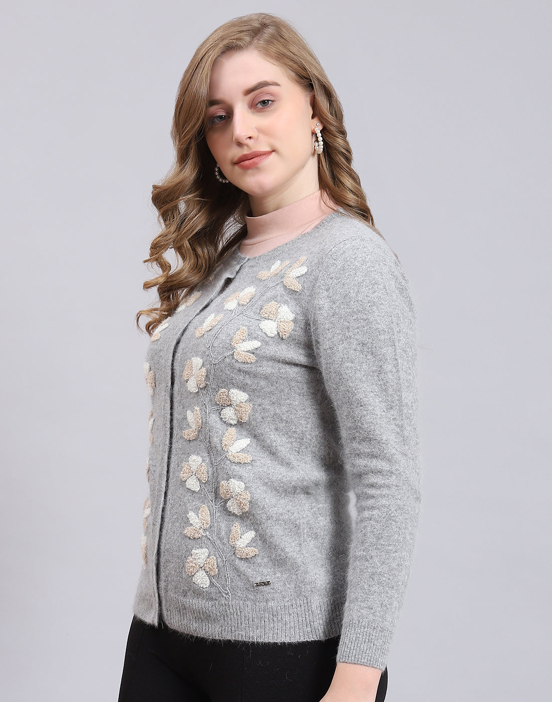 Women Grey Solid Round Neck Full Sleeve Cardigan