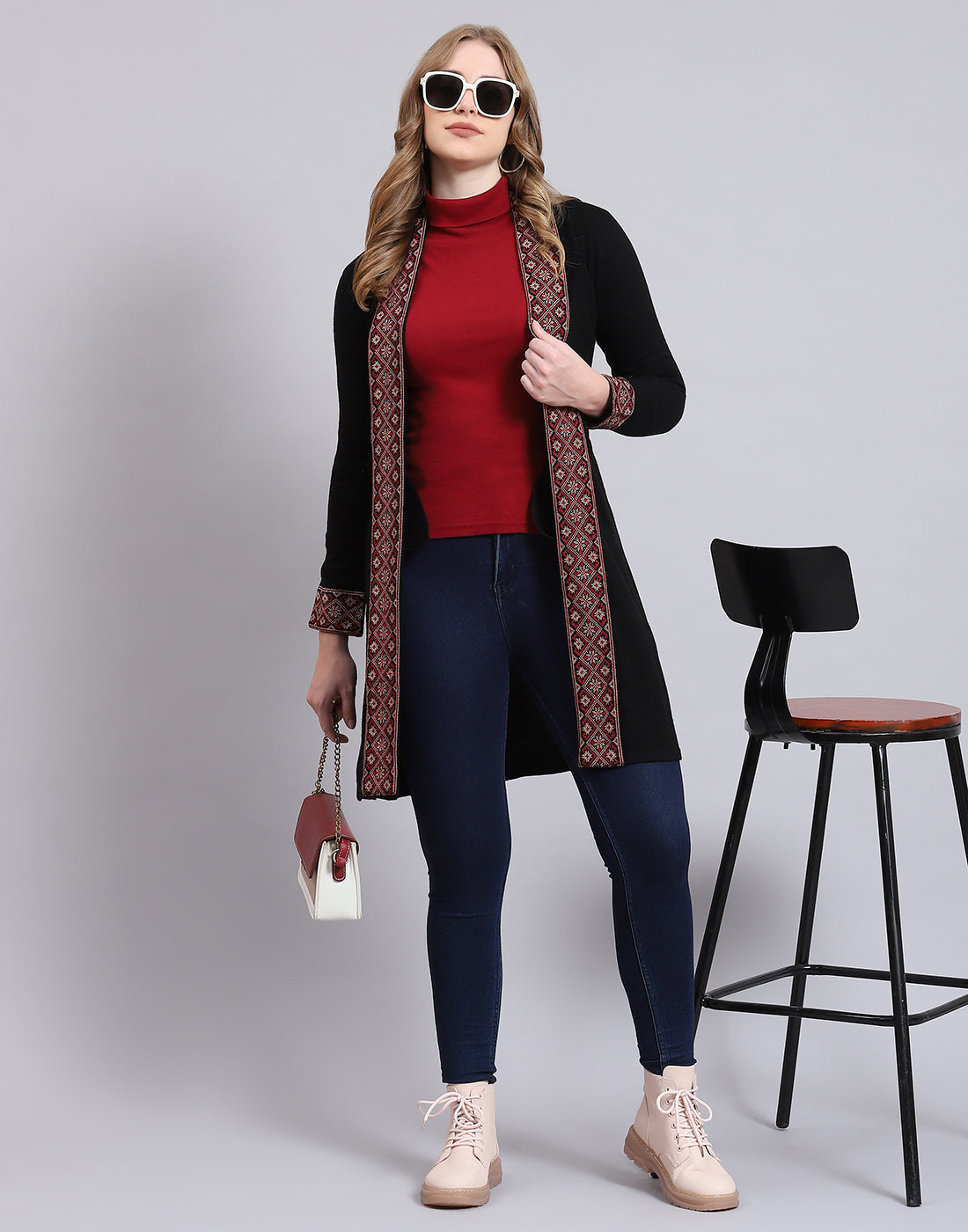 Women Black Self Design V Neck Full Sleeve Cardigan