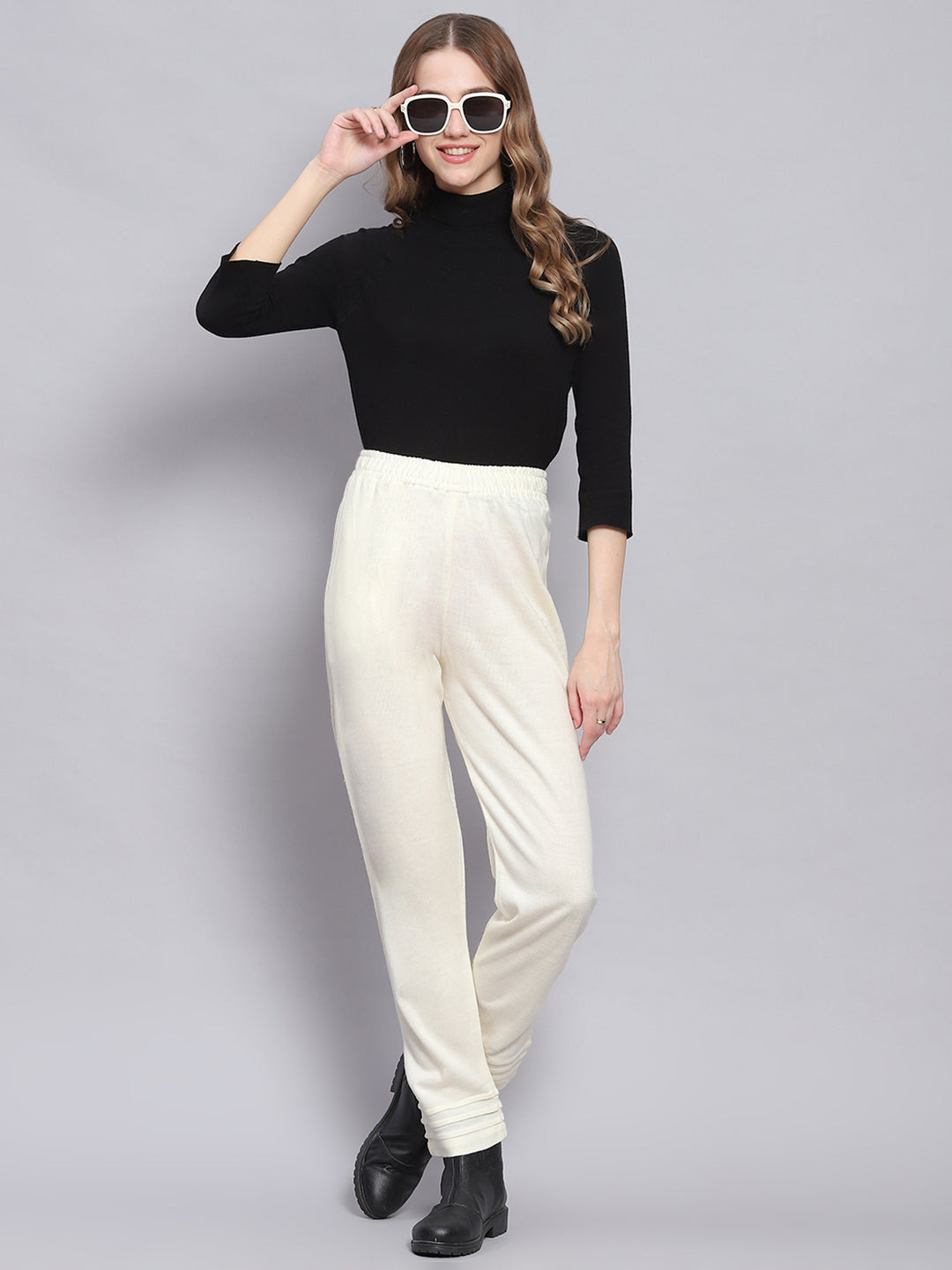 Women Off White Solid Regular Fit Winter Lowers