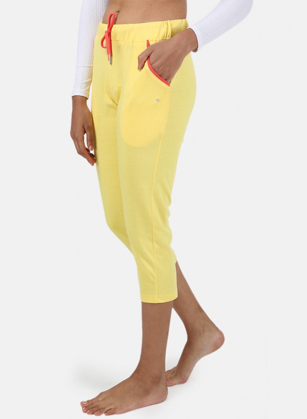 Womens Yellow Plain Capri