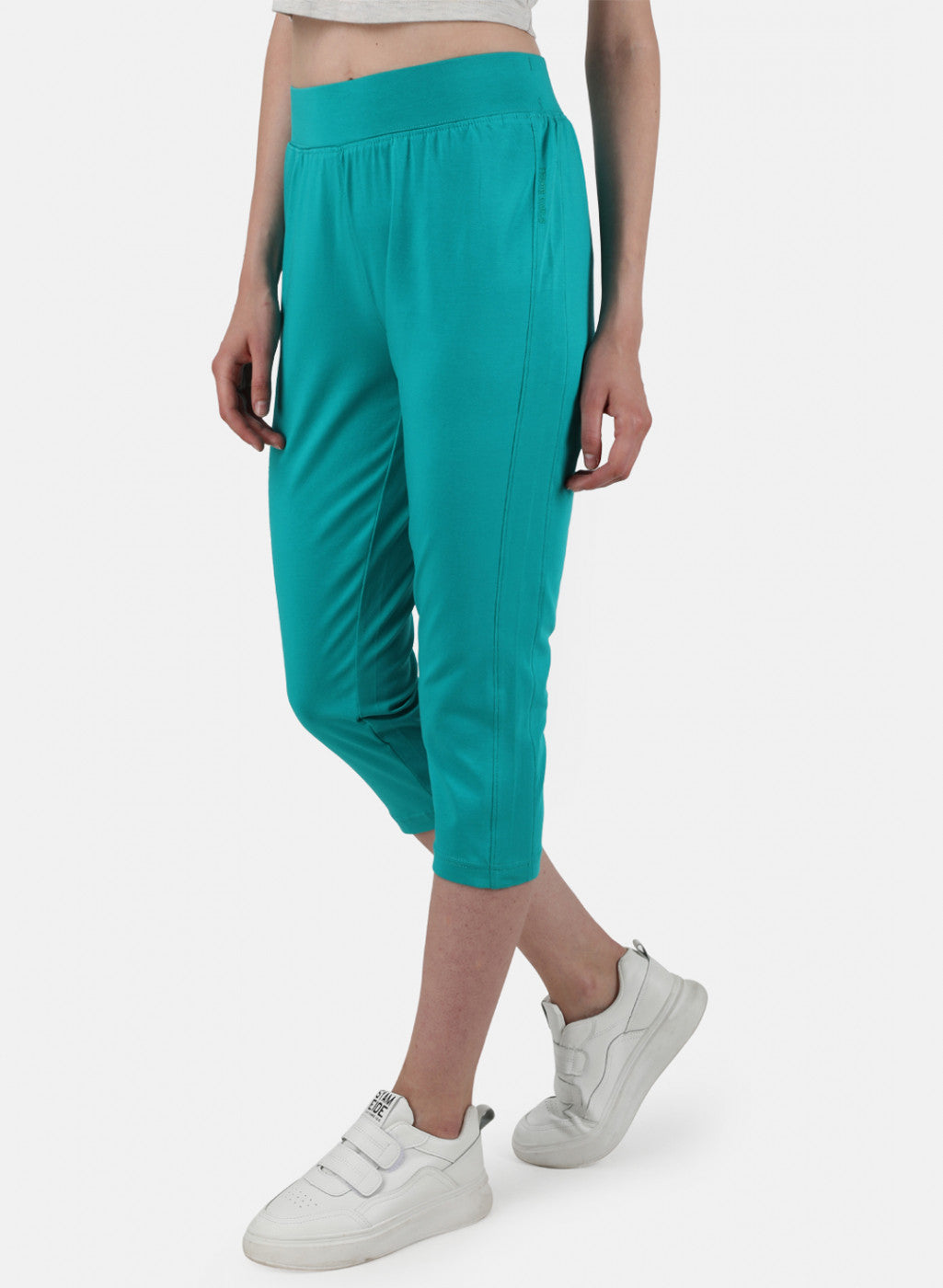 Womens Blue Regular Capri