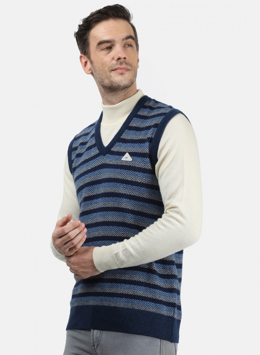 Men Blue Solid Sweater
