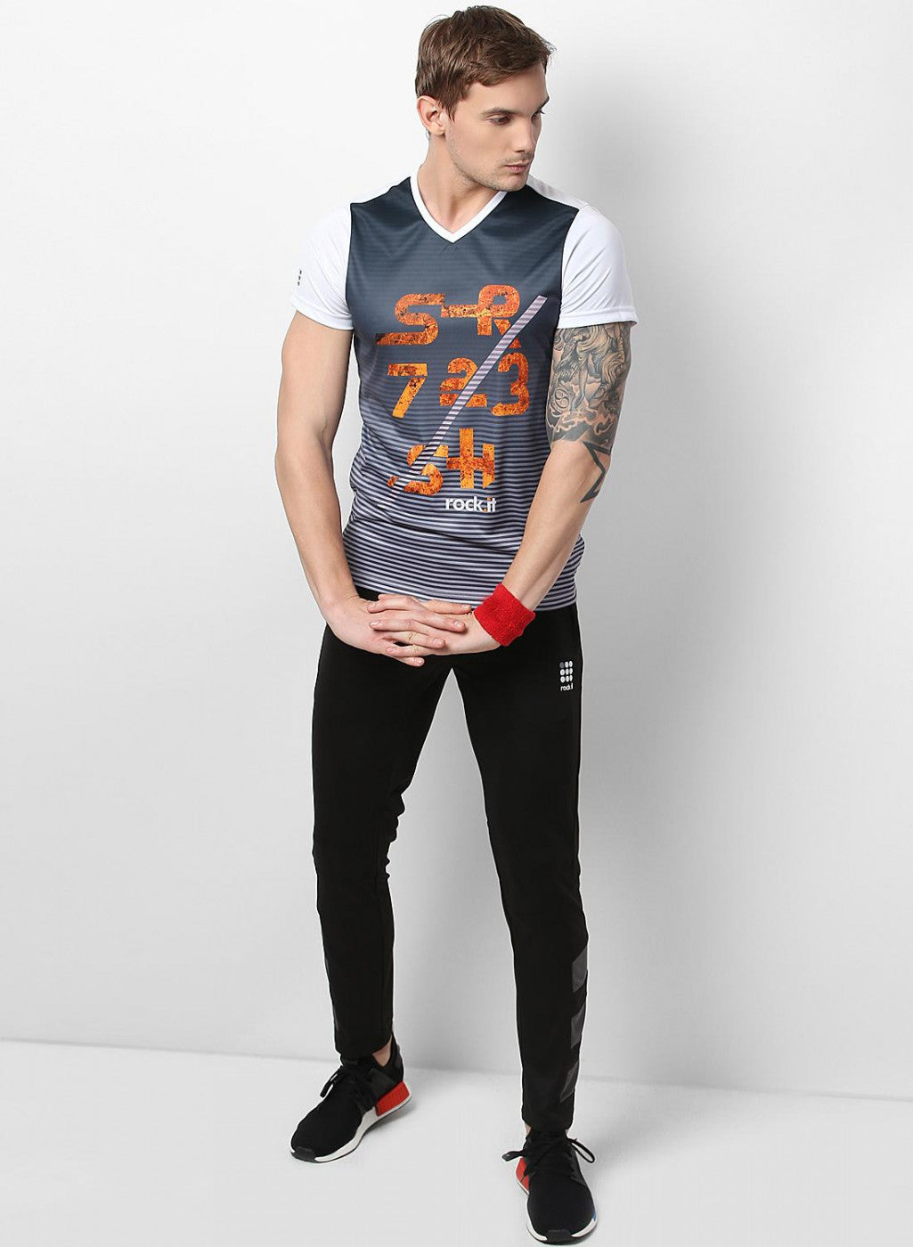 Rock.it Black Slim Fit Half Sleeve V Neck T-Shirt