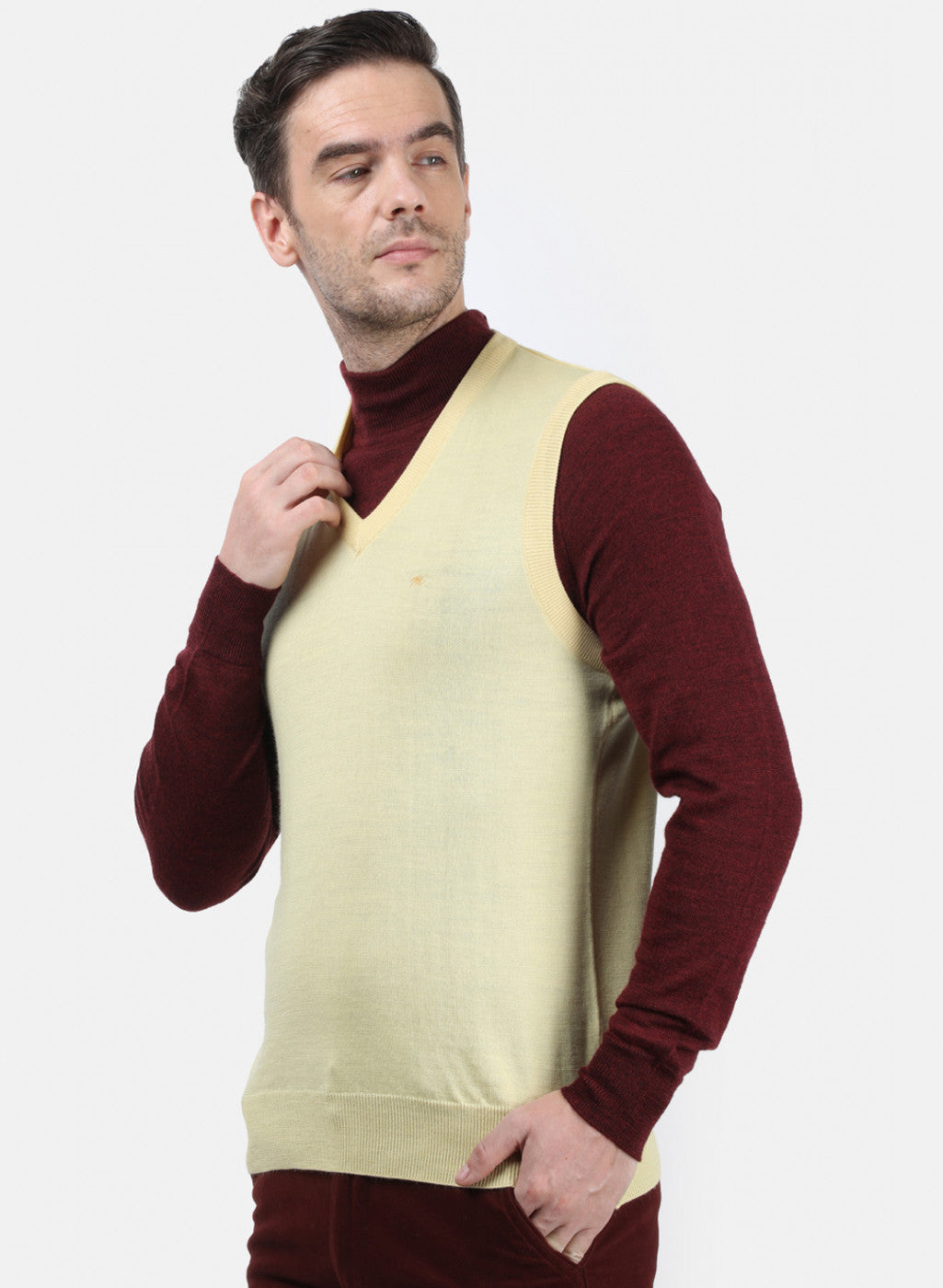 Men Yellow Solid Sweater