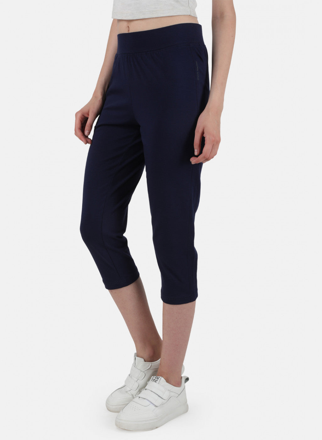 Womens Blue Regular Capri