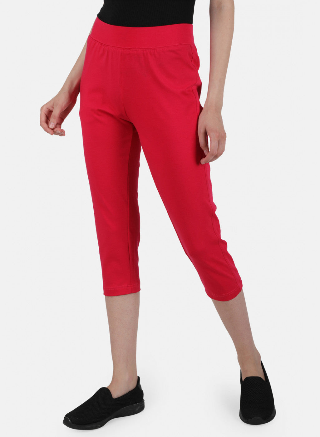 Womens Dark Pink Regular Capri