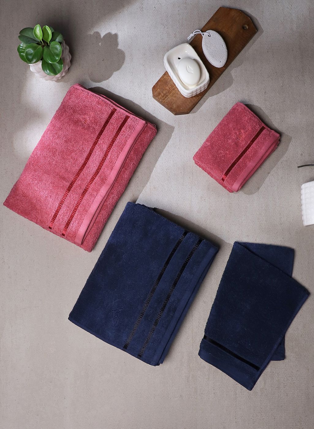 NAvy Blue & Pink Cotton 525 GSM Towel Set Pack of 4 (2 Bath & 2 Hand Towels)