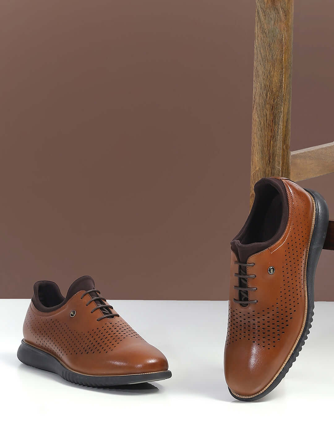 Men Tan Lace Up Genuine Leather Casual Shoes