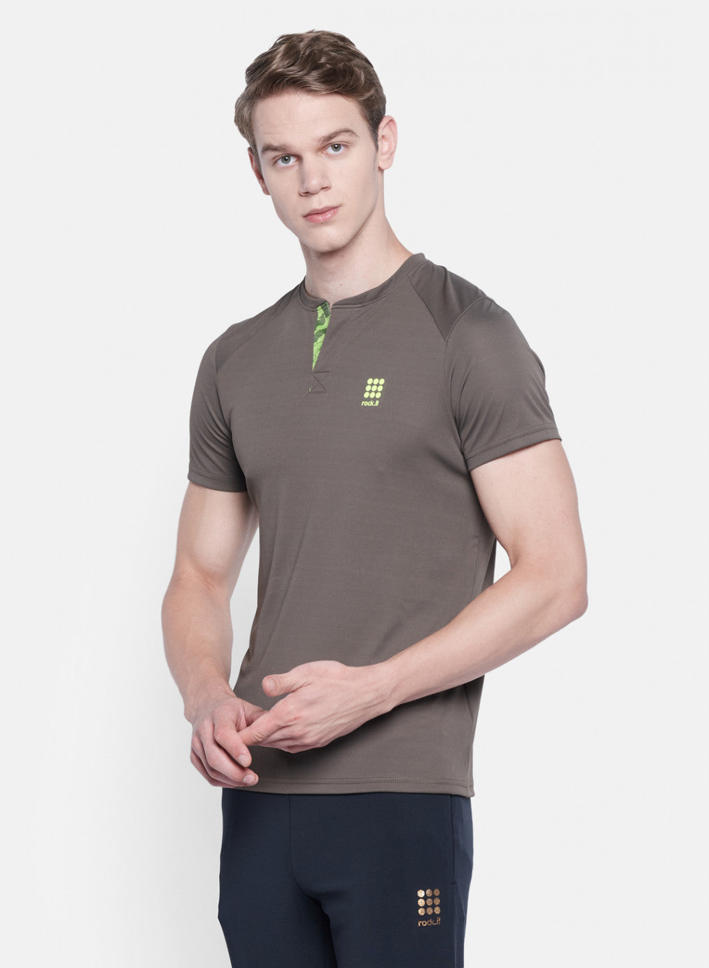 Rock.it Men Brown Plain T-Shirt