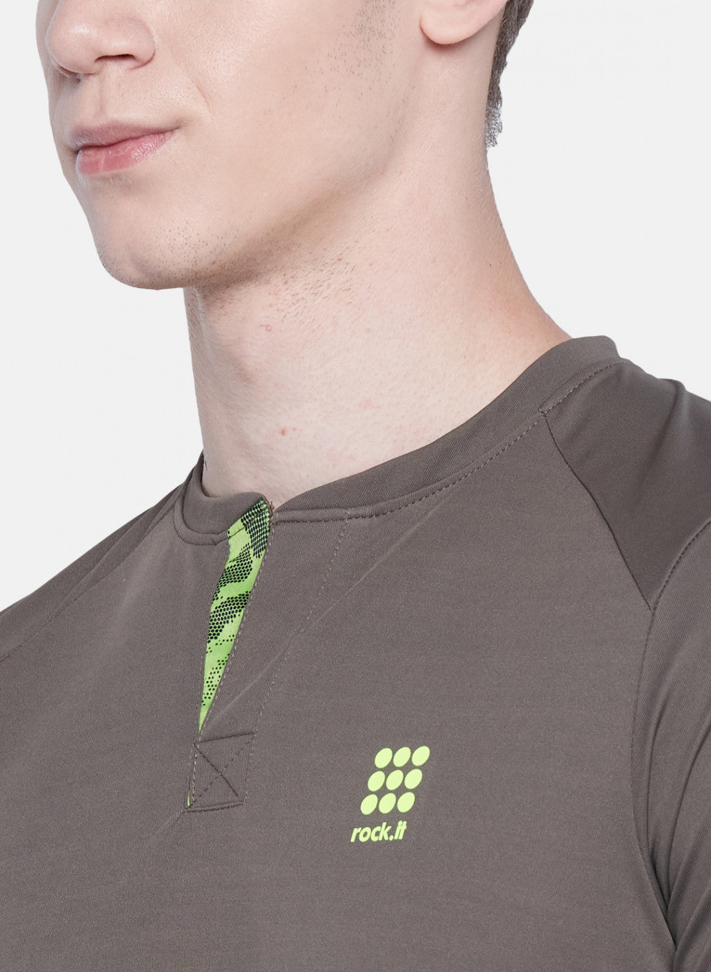 Rock.it Men Brown Plain T-Shirt