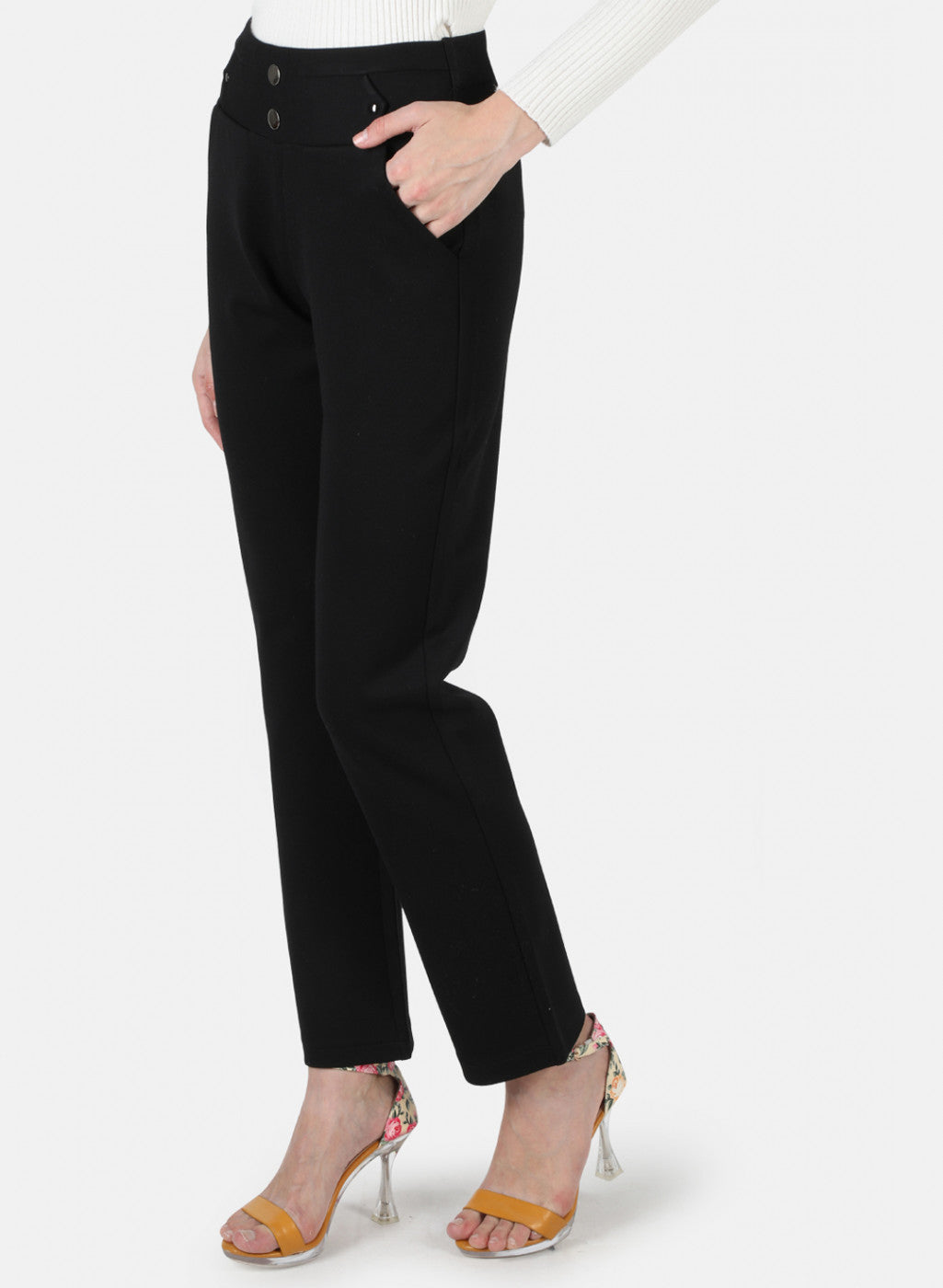 Women Black Solid Jegging