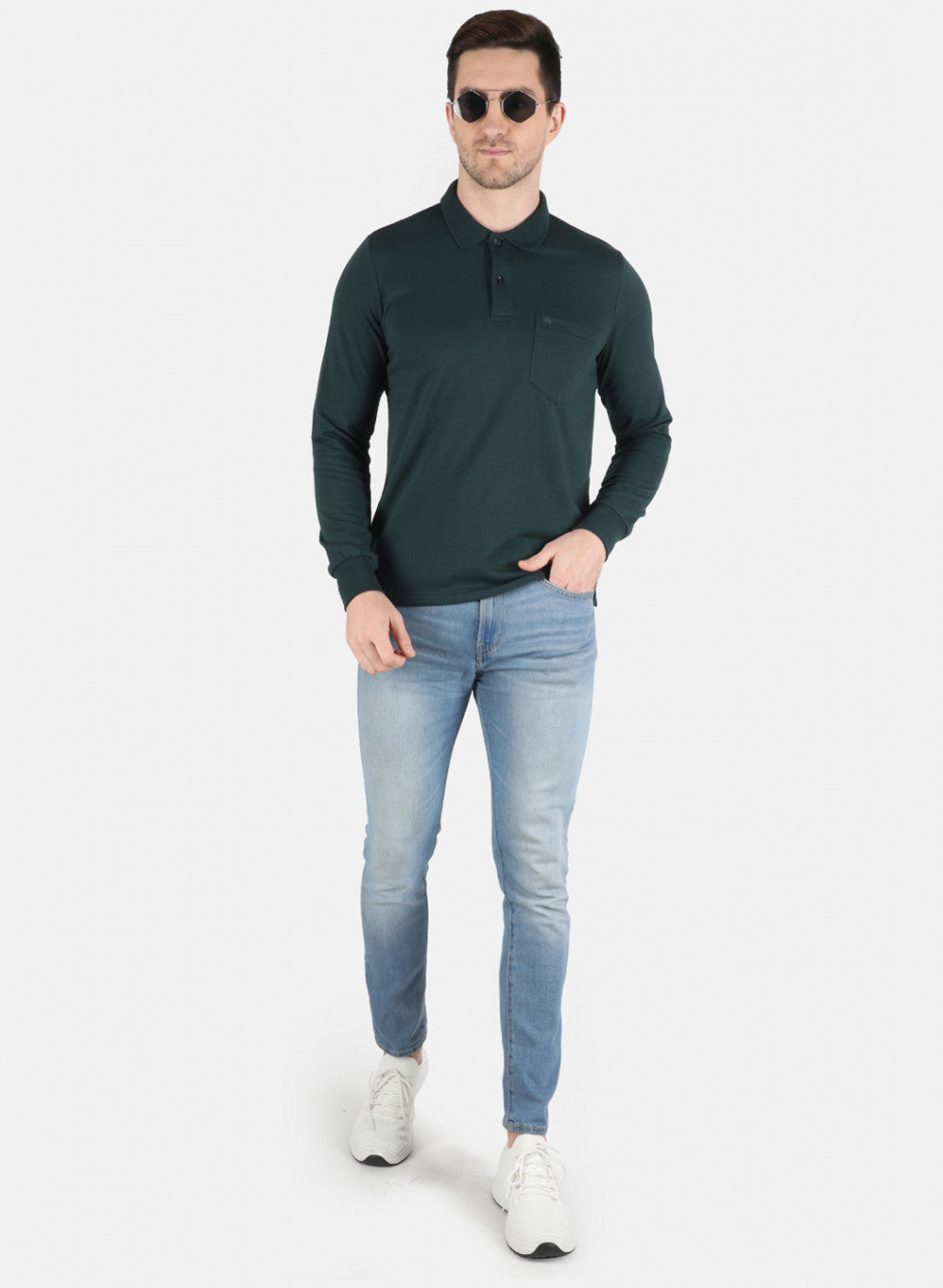 Men Green Solid T-Shirt
