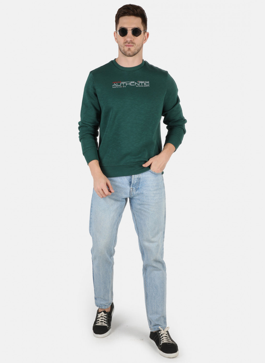 Men Green Solid T-Shirt