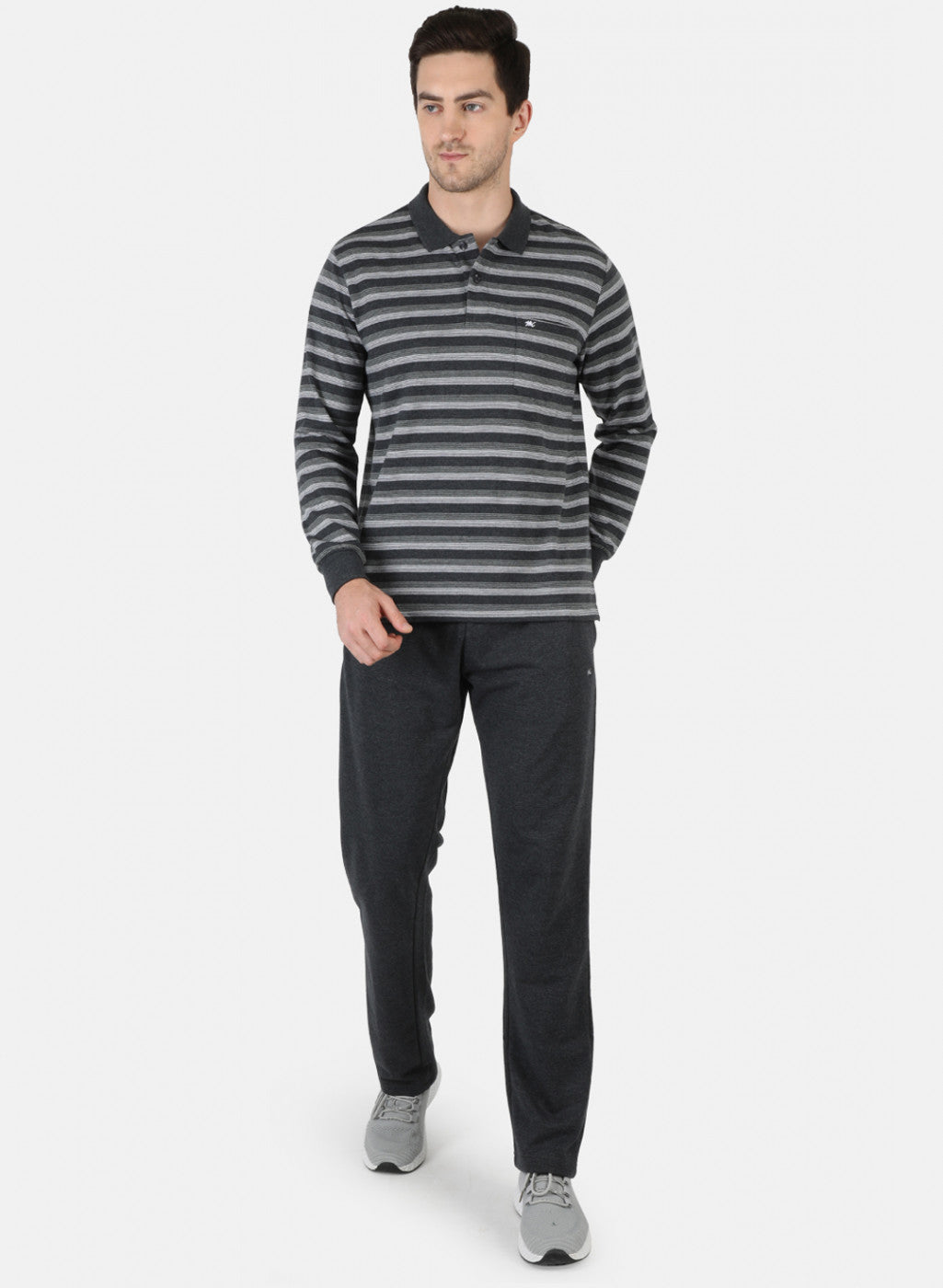 Men Grey Solid Tracksuit