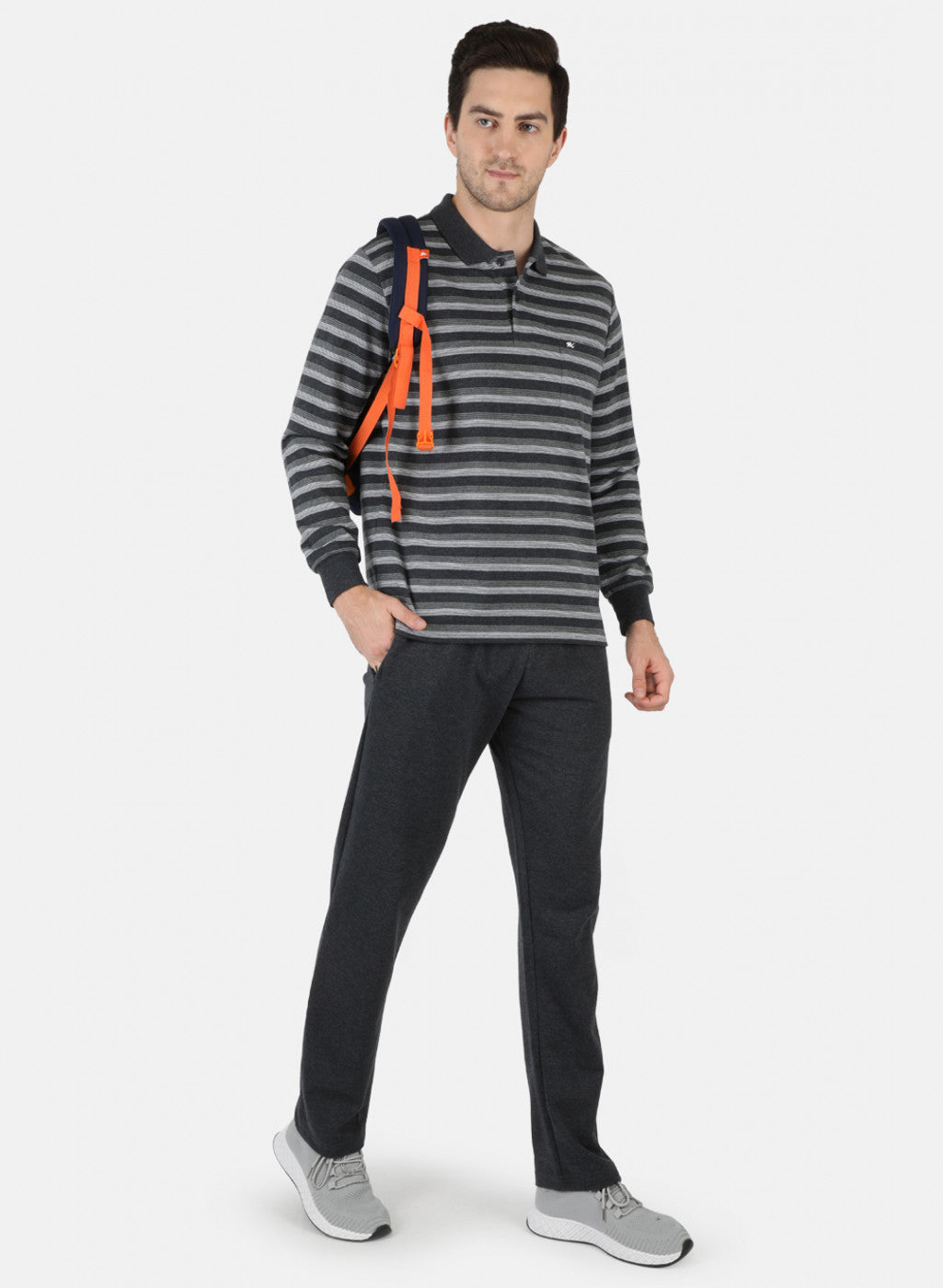 Men Grey Solid Tracksuit