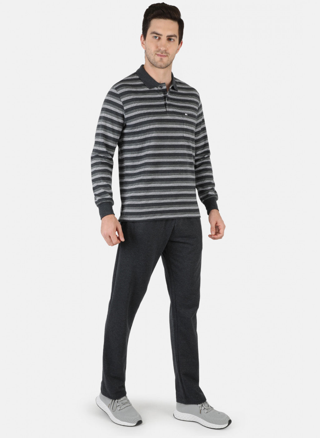 Men Grey Solid Tracksuit