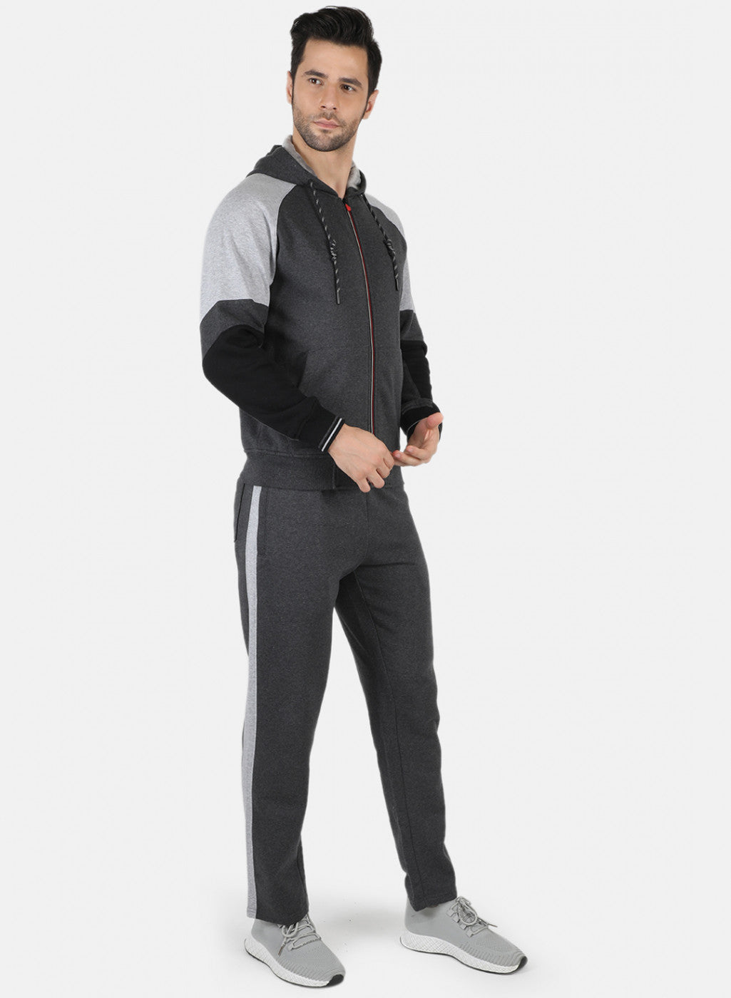 Men Grey Solid Tracksuit
