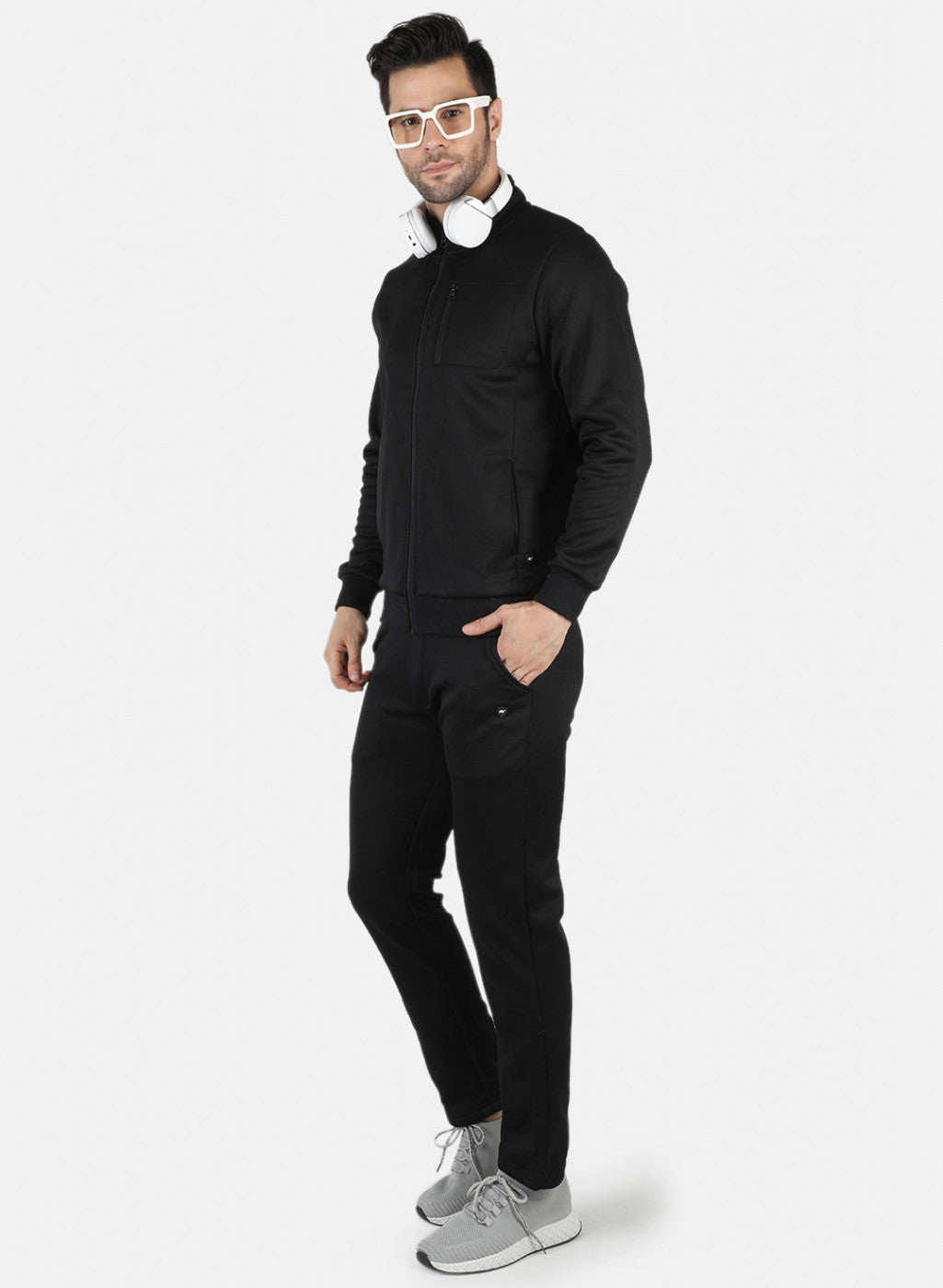 Men Black Solid Tracksuit