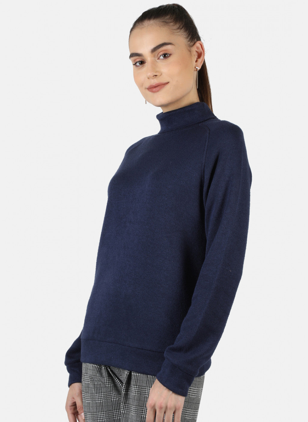 Women Navy Blue Solid Sceavy