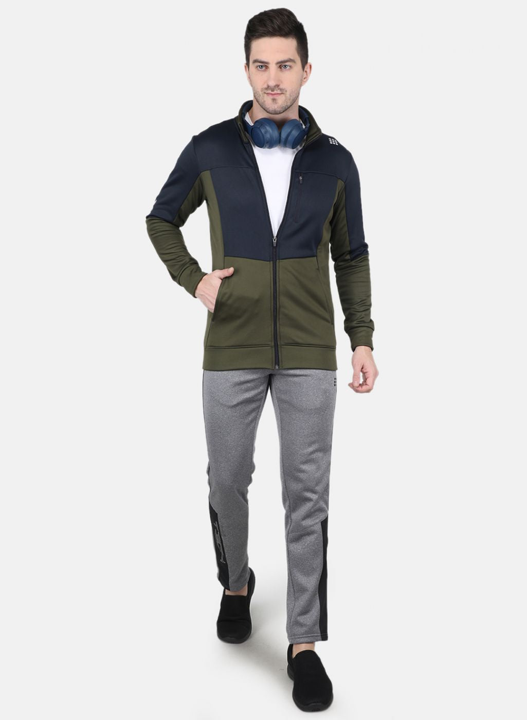 Rock.it Men Olive Solid Sweatshirt