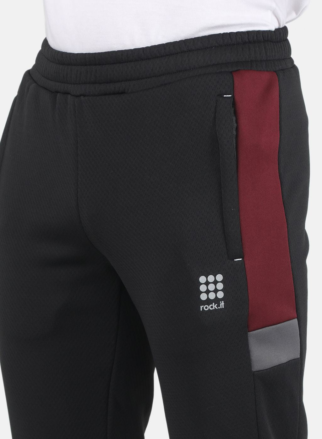 Rock.it Men Black Smart Fit Track Pant
