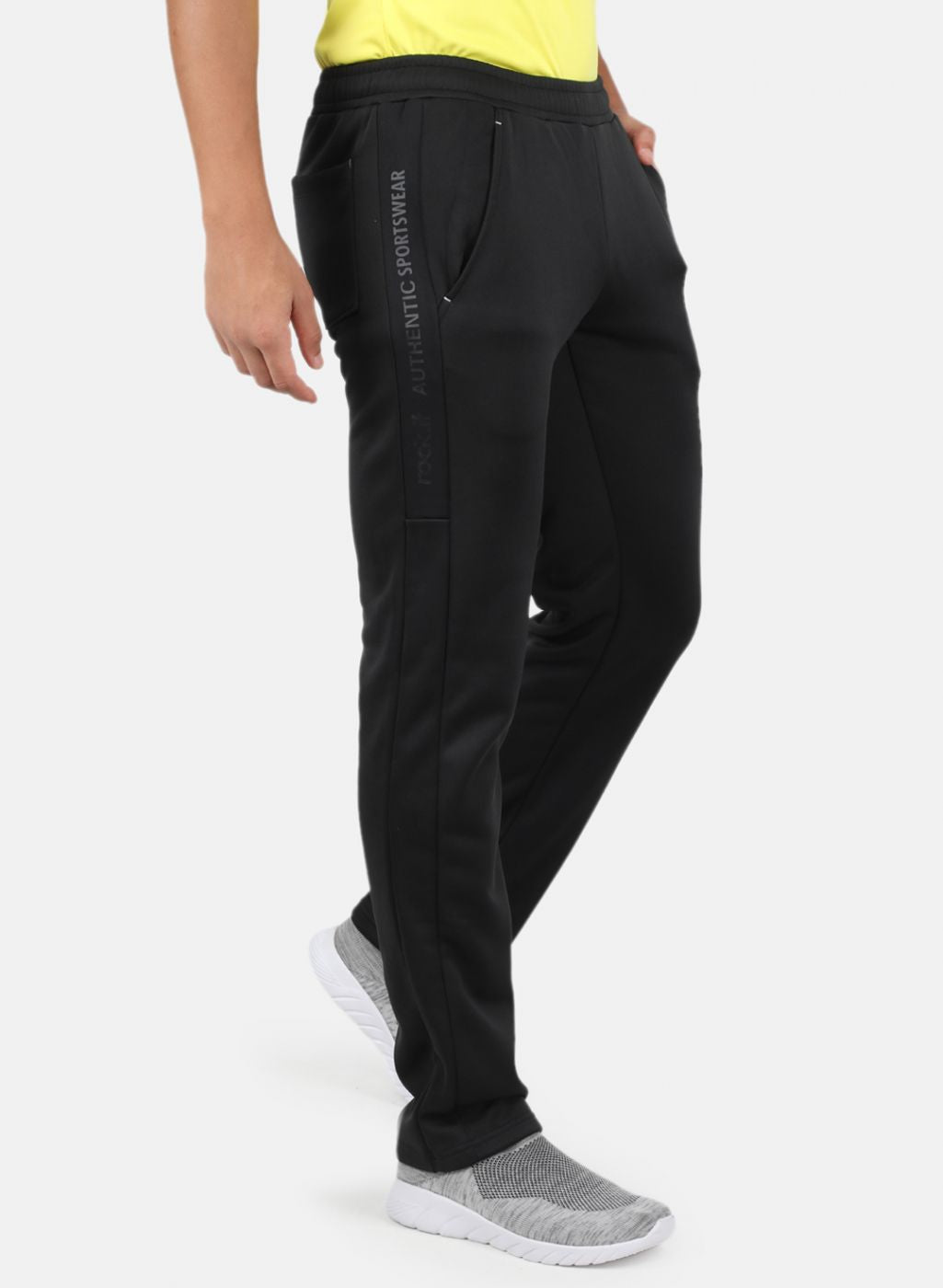 Rock.it Men Black Smart Fit Track Pant
