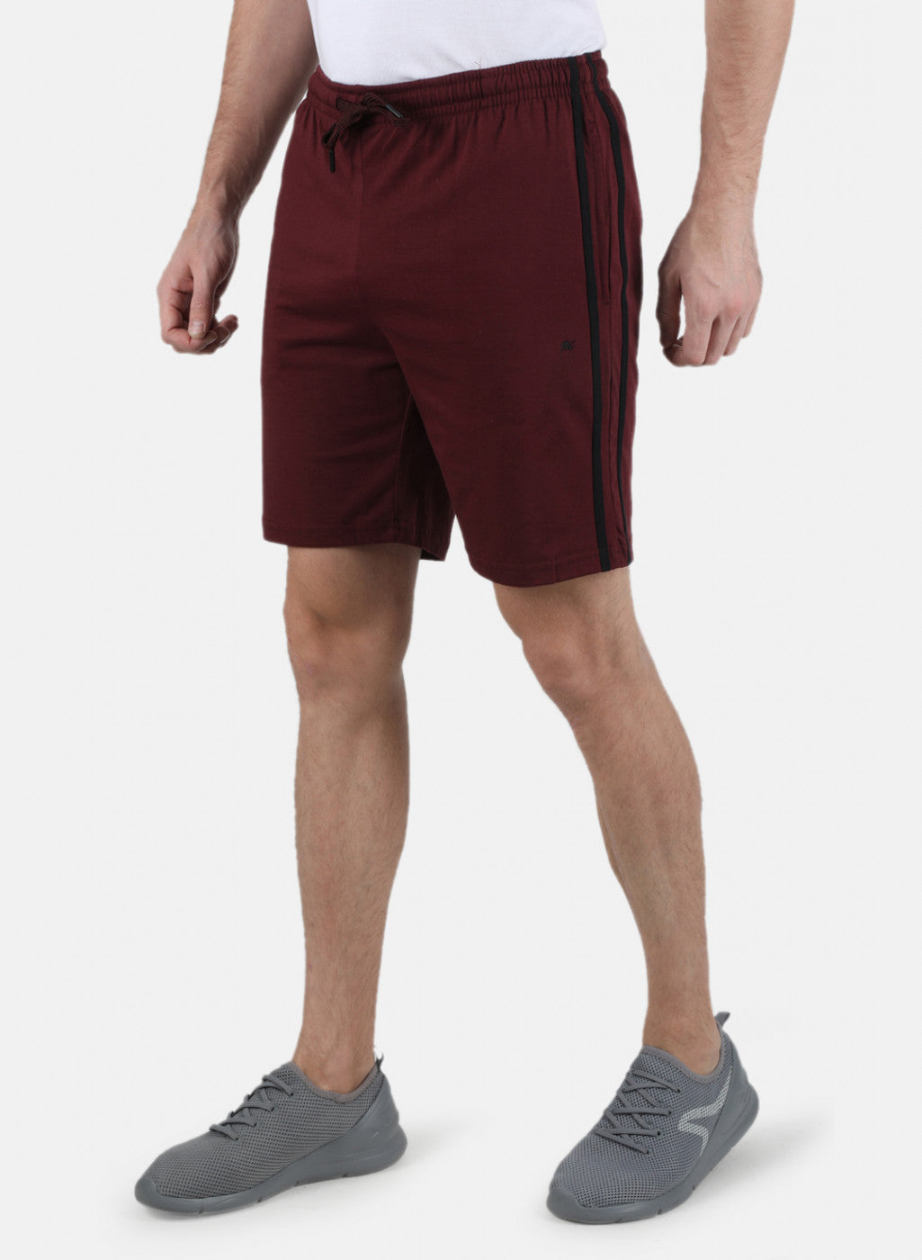 Men Maroon Plain Bermuda