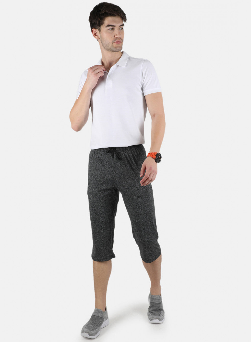 Men Black Plain Capri