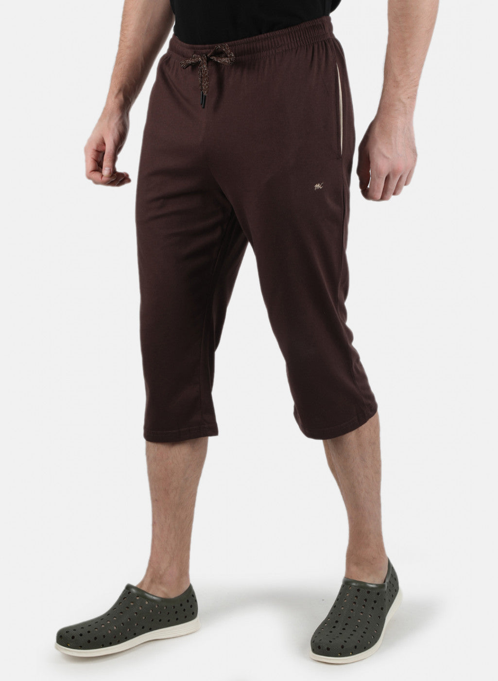 Men Brown Plain Capri