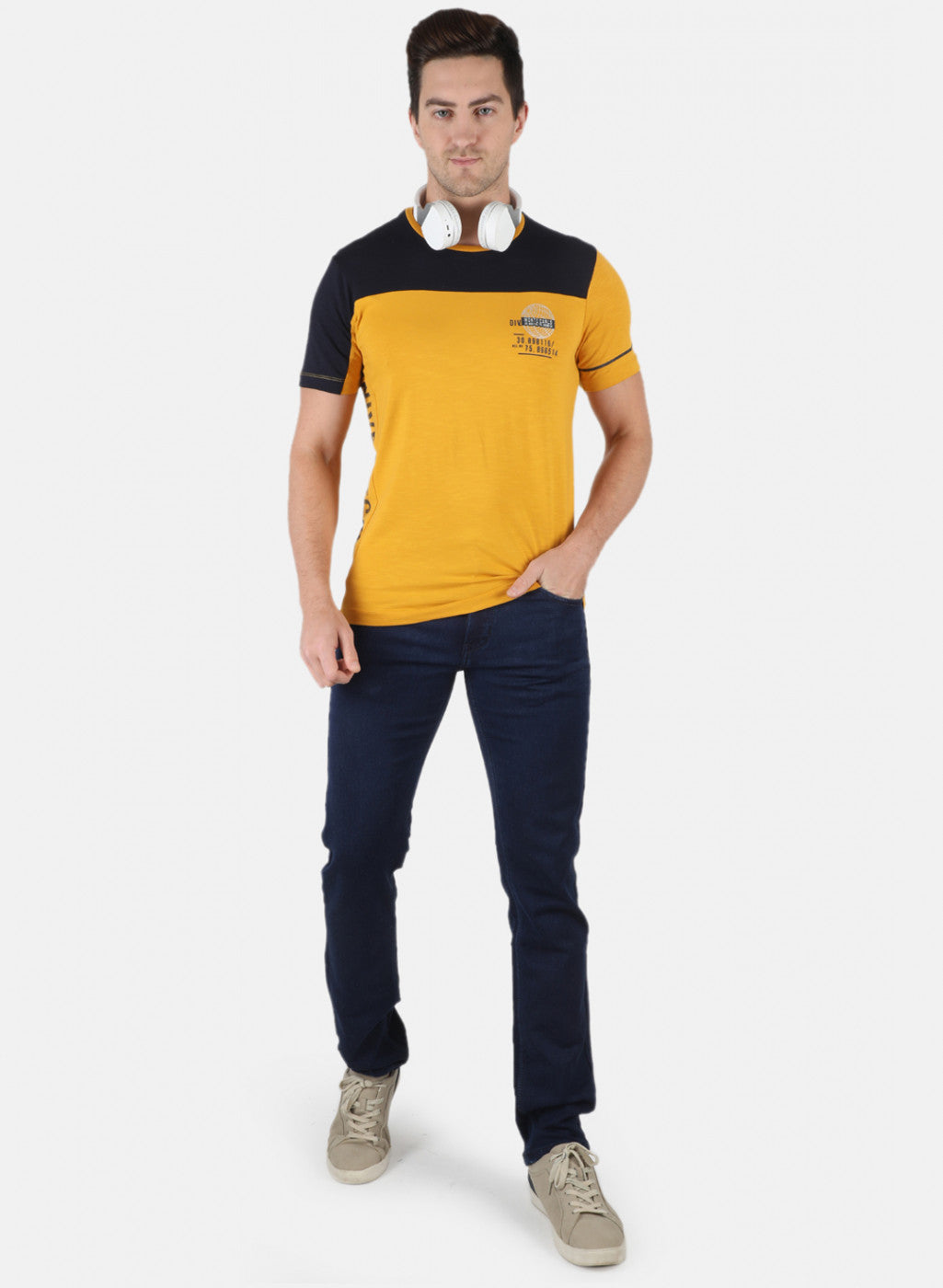 Men Yellow Plain T-Shirt