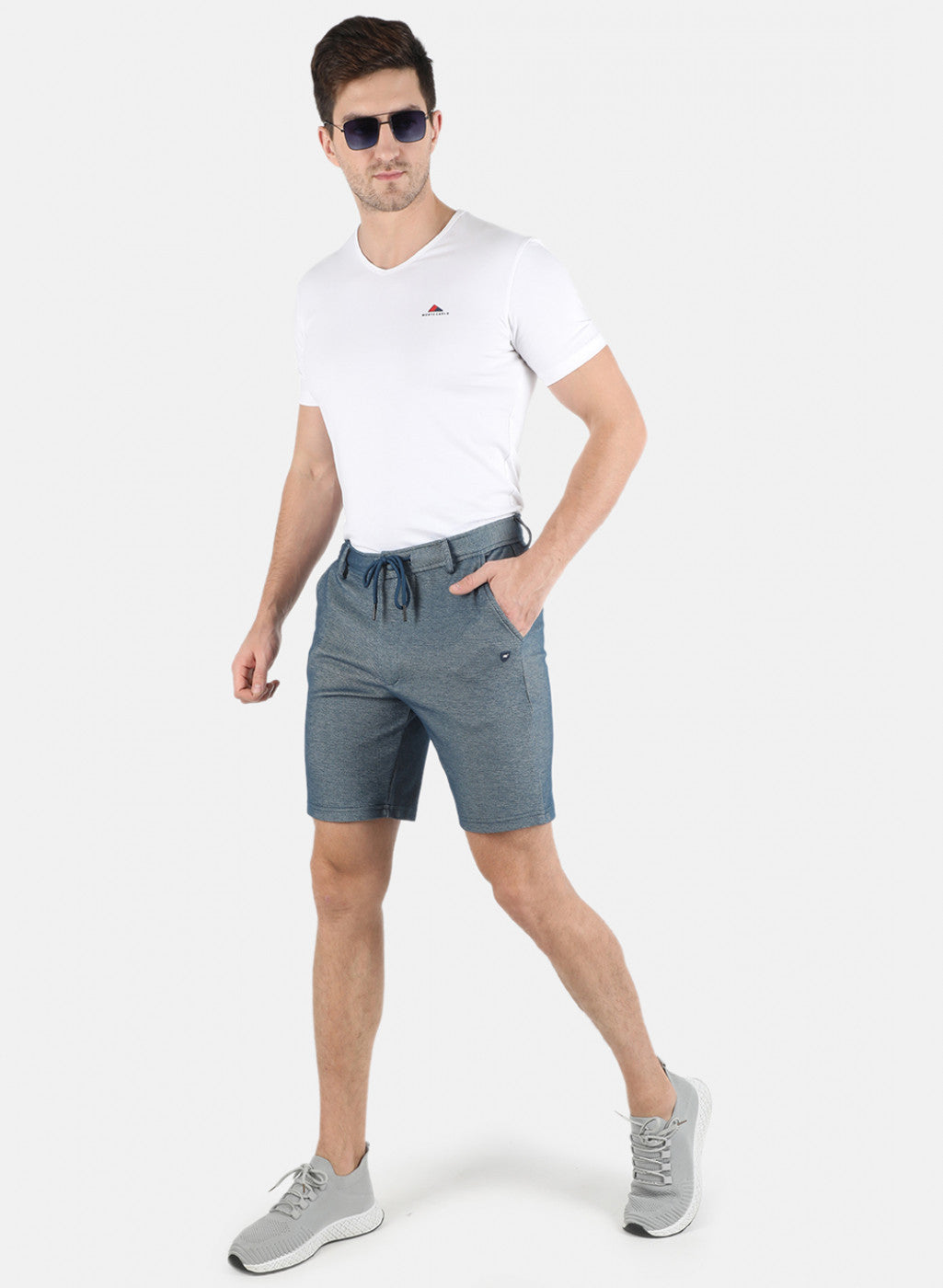 Men NAvy Blue Plain Bermuda