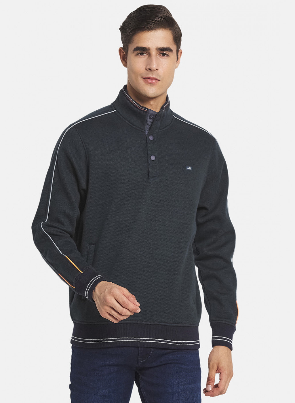 Men Green Ultra Warm Sweatshirt with Glowing Piping