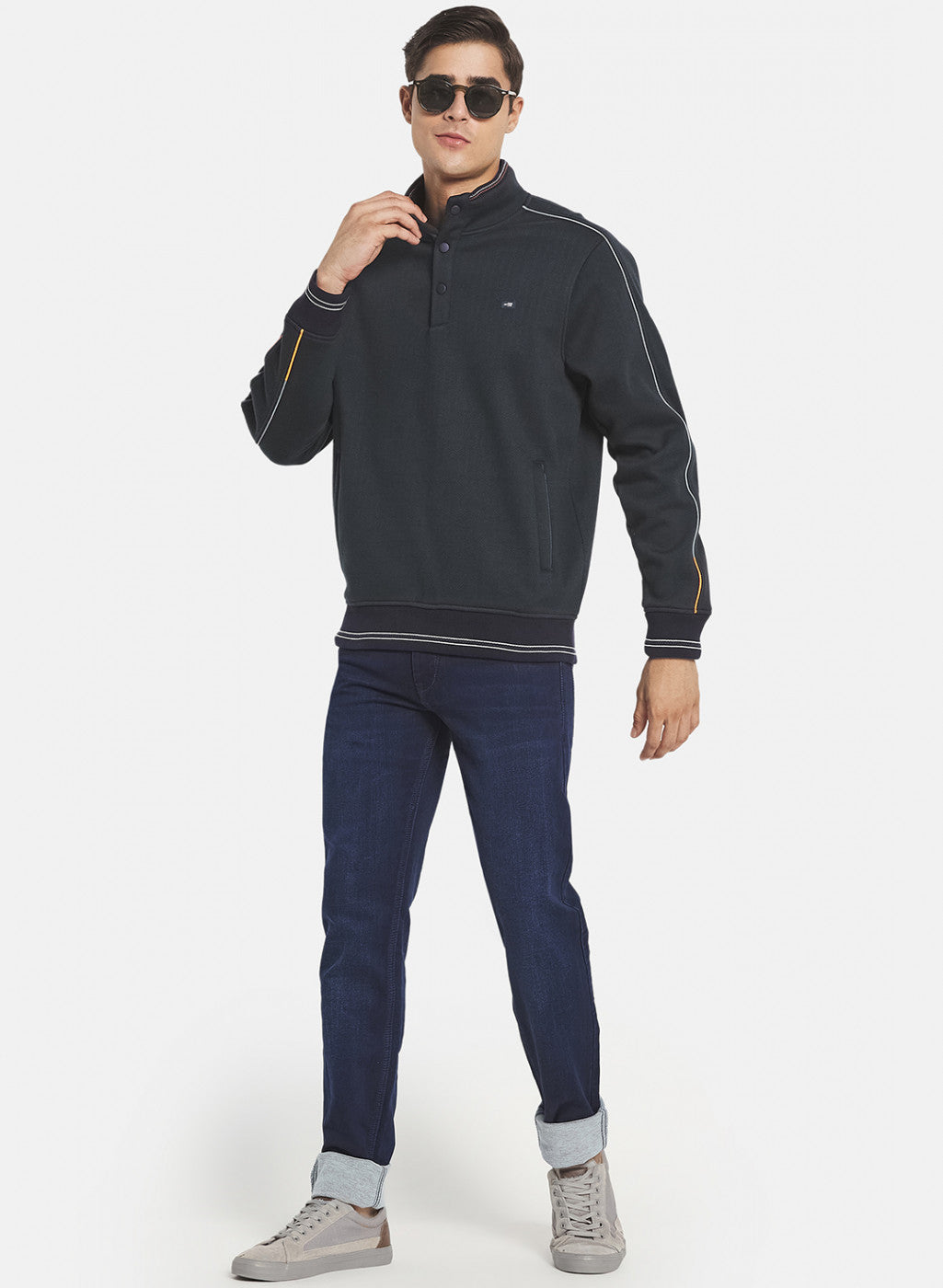 Men Green Ultra Warm Sweatshirt with Glowing Piping