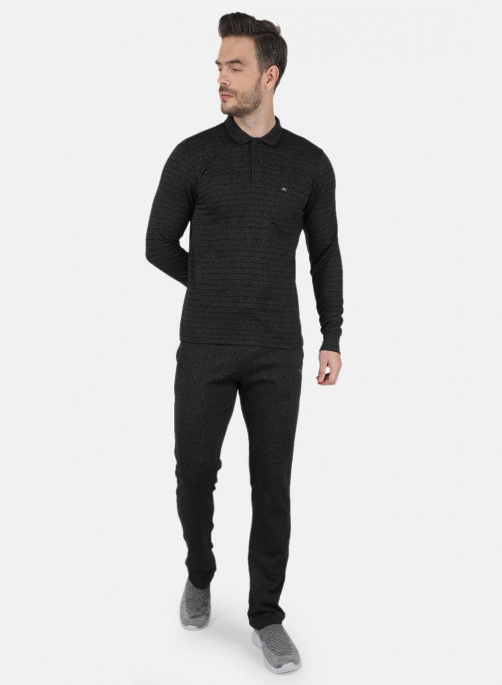 Men Black Solid Tracksuit