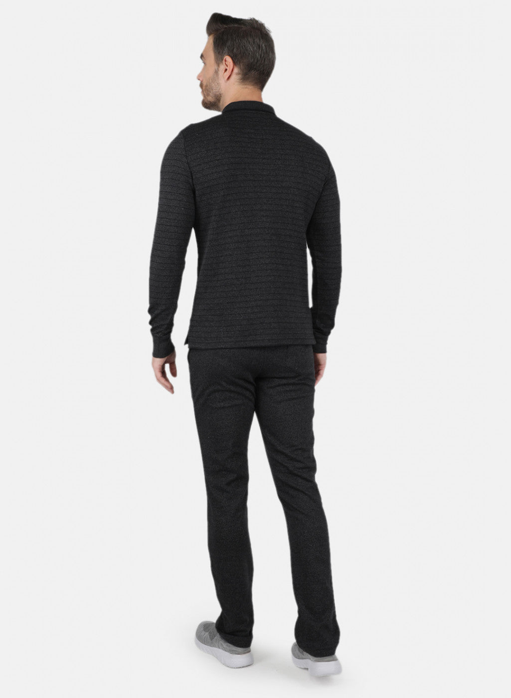 Men Black Solid Tracksuit